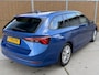 Skoda Octavia Combi 1.0 e-TSI Sport Business Automaat | Trekhaak uitklapbaar | LED koplampen | Apple CarPlay/Android Auto | Climate & cruise control | Rijstrooksensor | Getint glas | Sportstoelen | Sfeerverlichting | Parkeersensoren voor en achter
