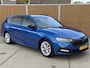 Skoda Octavia Combi 1.0 e-TSI Sport Business Automaat | Trekhaak uitklapbaar | LED koplampen | Apple CarPlay/Android Auto | Climate & cruise control | Rijstrooksensor | Getint glas | Sportstoelen | Sfeerverlichting | Parkeersensoren voor en achter