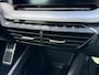Skoda Octavia Combi 1.0 e-TSI Sport Business Automaat | Trekhaak uitklapbaar | LED koplampen | Apple CarPlay/Android Auto | Climate & cruise control | Rijstrooksensor | Getint glas | Sportstoelen | Sfeerverlichting | Parkeersensoren voor en achter