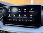 Skoda Octavia Combi 1.0 e-TSI Sport Business Automaat | Trekhaak uitklapbaar | LED koplampen | Apple CarPlay/Android Auto | Climate & cruise control | Rijstrooksensor | Getint glas | Sportstoelen | Sfeerverlichting | Parkeersensoren voor en achter