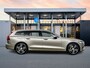 Volvo V60 T6 Recharge Inscription | 19" | Trekhaak | Harman Kardon | 360 Camera | Full LED | Adaptieve Cruise | BLIS | Stoel/Stuurverwarming |