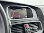 Volvo V40 Cross Country T3 Dynamic Edition | 17" | Panoramadak | Parkeercamera | Trekhaak | Harman Kardon | Adaptieve Cruise | BLIS | Keyless | Stoelverwarming