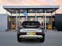 Volvo V40 Cross Country T3 Dynamic Edition | 17" | Panoramadak | Parkeercamera | Trekhaak | Harman Kardon | Adaptieve Cruise | BLIS | Keyless | Stoelverwarming