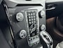 Volvo V40 Cross Country T3 Dynamic Edition | 17" | Panoramadak | Parkeercamera | Trekhaak | Harman Kardon | Adaptieve Cruise | BLIS | Keyless | Stoelverwarming