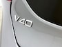 Volvo V40 Cross Country T3 Dynamic Edition | 17" | Panoramadak | Parkeercamera | Trekhaak | Harman Kardon | Adaptieve Cruise | BLIS | Keyless | Stoelverwarming