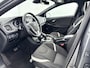 Volvo V40 Cross Country T3 Dynamic Edition | 17" | Panoramadak | Parkeercamera | Trekhaak | Harman Kardon | Adaptieve Cruise | BLIS | Keyless | Stoelverwarming