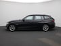 BMW 3-Serie Touring 320e | WORDT VERWACHT | ACHTERUITRIJCAMERA | APPLE CARPLAY - ANDROID AUTO | ELEKTRISCHE KOFFERKLEP | TREKHAAK | NAVIGATIE |