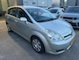 Toyota Verso 1.8 VVT-i Sol 7PERS AUTOMAAT LEDER CLIMA TREKHAAK PARKEERSENSOREN ORIG NL NAP