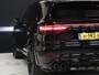 Porsche Cayenne 3.0 E-Hybrid TechArt [SCHUIFKANTELDAK, LUCHTVERING, SPORT CHRONO, APPLE CARPLAY, MEMORY SEATS, BOSE SOUND, KLEPPENSYSTEEM, SPORT DESIGN, PDLS+, STOELVERWARMING, CAMERA, CRUISE, CLIMATE, NIEUWSTAAT]