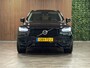 Volvo XC90 T8 AWD Recharge Ultra Dark Vol! | Bowers & Wilkins | Luchtvering | Stoelventilatie | Trekhaak | All Season banden | 360 Camera | Head-Up Display | Stoelmassage | 455pk | Adaptieve Cruise Control | Stoelverwarming voor+achter | Stuurwielverwarming | Schuifdak | 20 Inch | Full LED  Meesturende koplampen | Pilot Assist | BLIS Dode Hoek Detectie | Alcantara hemelbekleding | Lederen handgrepen en zonnekleppen | Elektrische voorstoelen geheugen | Nappa Lederen bekleding | Zitting verlenging voorstoelen | Lederen Dashboard | Google Infotainment | Keyless Drive | Parkeersensoren voor+achter | Privacy Glass | Elektrisch bedienbare achterklep | Geïntegreerde zongordijnen achterportieren | Geïntegreerd kinderzitje achterin | Verlichte instaplijsten | 7-Persoons | 4-Zone Climate Control | DAB Radio | Apple Carplay/Android Auto | Alarm Klasse III | Draadloos telefoon opladen | Volvo On Call met mobiele App functie | Onyx Black Metallic |