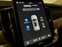 Volvo XC90 T8 AWD Recharge Ultra Dark | Vol! | Bowers & Wilkins | Luchtvering | Stoelventilatie | Trekhaak | 360 Camera | Head-Up Display | Stoelmassage | 455pk | Adaptieve Cruise Control | Stoelverwarming voor+achter | Stuurwielverwarming | Schuifdak | 21 Inch | Full LED Matrix Meesturende koplampen | Pilot Assist | BLIS Dode Hoek Detectie | Alcantara hemelbekleding | Lederen handgrepen en zonnekleppen | Elektrische voorstoelen geheugen | Nappa Lederen bekleding | Zitting verlenging voorstoelen | Lederen Dashboard | Google Infotainment | Keyless Drive | Parkeersensoren voor+achter | Privacy Glass | Elektrisch bedienbare achterklep | Geïntegreerde zongordijnen achterportieren | Geïntegreerd kinderzitje achterin | Verlichte instaplijsten | 7-Persoons | 4-Zone Climate Control | DAB Radio | Apple Carplay/Android Auto | Alarm Klasse III | Draadloos telefoon opladen | Volvo On Call met mobiele App functie | Bright Dusk Metallic |