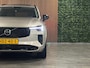 Volvo XC90 T8 AWD Recharge Ultra Dark | Vol! | Bowers & Wilkins | Luchtvering | Stoelventilatie | Trekhaak | 360 Camera | Head-Up Display | Stoelmassage | 455pk | Adaptieve Cruise Control | Stoelverwarming voor+achter | Stuurwielverwarming | Schuifdak | 21 Inch | Full LED Matrix Meesturende koplampen | Pilot Assist | BLIS Dode Hoek Detectie | Alcantara hemelbekleding | Lederen handgrepen en zonnekleppen | Elektrische voorstoelen geheugen | Nappa Lederen bekleding | Zitting verlenging voorstoelen | Lederen Dashboard | Google Infotainment | Keyless Drive | Parkeersensoren voor+achter | Privacy Glass | Elektrisch bedienbare achterklep | Geïntegreerde zongordijnen achterportieren | Geïntegreerd kinderzitje achterin | Verlichte instaplijsten | 7-Persoons | 4-Zone Climate Control | DAB Radio | Apple Carplay/Android Auto | Alarm Klasse III | Draadloos telefoon opladen | Volvo On Call met mobiele App functie | Bright Dusk Metallic |