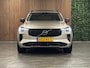 Volvo XC90 T8 AWD Recharge Ultra Dark | Vol! | Bowers & Wilkins | Luchtvering | Stoelventilatie | Trekhaak | 360 Camera | Head-Up Display | Stoelmassage | 455pk | Adaptieve Cruise Control | Stoelverwarming voor+achter | Stuurwielverwarming | Schuifdak | 21 Inch | Full LED Matrix Meesturende koplampen | Pilot Assist | BLIS Dode Hoek Detectie | Alcantara hemelbekleding | Lederen handgrepen en zonnekleppen | Elektrische voorstoelen geheugen | Nappa Lederen bekleding | Zitting verlenging voorstoelen | Lederen Dashboard | Google Infotainment | Keyless Drive | Parkeersensoren voor+achter | Privacy Glass | Elektrisch bedienbare achterklep | Geïntegreerde zongordijnen achterportieren | Geïntegreerd kinderzitje achterin | Verlichte instaplijsten | 7-Persoons | 4-Zone Climate Control | DAB Radio | Apple Carplay/Android Auto | Alarm Klasse III | Draadloos telefoon opladen | Volvo On Call met mobiele App functie | Bright Dusk Metallic |