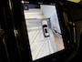 Volvo XC60 T8 AWD Recharge Ultra Black Edition | Luchtvering | Trekhaak | 360° Camera | 455pk | Head-Up Display | Adaptieve Cruise Control | Stoelverwarming voor+achter | Stuurwielverwarming | Schuifdak | Full LED Meesturende koplampen | Pilot Assist | BLIS Dode Hoek Detectie | Elektrische voorstoelen geheugen | R-Design Contour stoelen met wit stiksel en bies | Zitting verlenging voorstoelen | Lederen dashboard | 21 Inch | Google Infotainment | Keyless Drive | Elektrisch bedienbare achterklep | DAB Radio | Apple Carplay/Android Auto | Alarm Klasse III | Draadloos telefoon opladen | Volvo On Call met mobiele App functie | Onyx Black Metallic |
