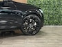 Volvo XC60 T8 AWD Recharge Ultra Black Edition | Luchtvering | Trekhaak | 360° Camera | 455pk | Head-Up Display | Adaptieve Cruise Control | Stoelverwarming voor+achter | Stuurwielverwarming | Schuifdak | Full LED Meesturende koplampen | Pilot Assist | BLIS Dode Hoek Detectie | Elektrische voorstoelen geheugen | R-Design Contour stoelen met wit stiksel en bies | Zitting verlenging voorstoelen | Lederen dashboard | 21 Inch | Google Infotainment | Keyless Drive | Elektrisch bedienbare achterklep | DAB Radio | Apple Carplay/Android Auto | Alarm Klasse III | Draadloos telefoon opladen | Volvo On Call met mobiele App functie | Onyx Black Metallic |