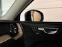 Volvo XC60 T6 AWD Recharge Ultra Dark | MY26 | Luchtvering | Trekhaak | 360° Camera | Head-Up Display | Harman Kardon | Adaptieve Cruise Control | Stoelverwarming voor+achter | Stuurwielverwarming | Full LED Meesturende koplampen | Pilot Assist | BLIS Dode Hoek Detectie | Elektrische voorstoelen geheugen | Quilted Nordico bekleding | Zitting verlenging voorstoelen | Lederen Dashboard | Schuifdak | 20 Inch | Google Infotainment | Keyless Drive | Parkeersensoren voor+achter | Privacy Glass | Elektrisch bedienbare achterklep | Alarm Klasse III | DAB Radio | Apple Carplay/Android Auto | Draadloos telefoon opladen | Volvo On Call met mobiele App functie | Vapour Grey Metallic |