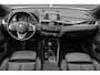BMW X1 xDrive20d 190pk Aut. | High Executive | Shadowline | Panoramadak | Leder | Trekhaak | 20'' | Mineral Weiss