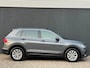 Volkswagen Tiguan 1.5 TSI ACT Highline LEER PANO NAVI CAMERA 360 CLIMA CRUISE