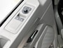 Volkswagen e-Transporter L2H1 Life 64 kWh 136PK | Automaat | Achteruitrijcamera | Parkeernsensoren Voor + Achter | Cruise Control | Lane Assist | Multifunctioneel Stuurwiel | Airco | Apple/Android Carplay | Stoelverwarming | Voorruit Verwarming | Elektrisch Verstelbare Spiegels |