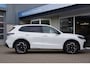Volkswagen Tiguan 1.5 eHybrid 272Pk SOH 100% R-Line Edition Panoramadak 360° camera Trekhaak IQ.Light Leer
