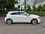 Mercedes-Benz A-klasse 180 Business Urban Led/Navi/Airco/Hleer/Nieuwstaat