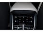 Volvo ES90 Single Motor Plus Launch Edition 92 kWh - Pilot Assist - Elektrochromatisch panoramadak - Adaptive Cruise Control - Bose Premium sound - Grafisch Head-up Display - Elektrisch verstelbare voorstoelen - Stoelverwarming & -koeling - Verwarmbaar stuurwiel - Lederlook bekleed dashboard - 360 graden camera's met 3D view - 21 inch velgen