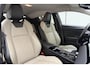 Toyota C-HR / C-HR+ 2.0 Hybrid Launch Edition SOH: 100% | Navigatie | Lederen bekleding | Stoelverwarming | Camera | Zwart dak | DAB Radio