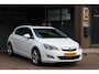 Opel Astra 1.4 Turbo Sport // Pano // Stuur/stoelverwarming // Extra winterbanden