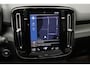 Volvo XC40 2.0 B3 R-Design 2022 NAP | 360 Camera | Harman Kardon | Panoramadak | Carplay | Stuur en stoelverwarming | Trekhaak | Alcantara Leder | Keyless |