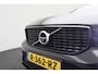 Volvo XC40 2.0 B3 R-Design 2022 NAP | 360 Camera | Harman Kardon | Panoramadak | Carplay | Stuur en stoelverwarming | Trekhaak | Alcantara Leder | Keyless |