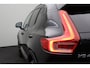 Volvo XC40 2.0 B3 R-Design 2022 NAP | 360 Camera | Harman Kardon | Panoramadak | Carplay | Stuur en stoelverwarming | Trekhaak | Alcantara Leder | Keyless |