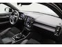 Volvo XC40 2.0 B3 R-Design 2022 NAP | 360 Camera | Harman Kardon | Panoramadak | Carplay | Stuur en stoelverwarming | Trekhaak | Alcantara Leder | Keyless |