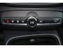 Volvo C40 Extended Range Plus 82 kWh - Panoramadak - IntelliSafe Assist & Surround - Parkeercamera achter - Verwarmde voorstoelen & stuur - Parkeersensoren voor & achter - Draadloze tel. lader - High Performance audio - Warmtepomp - Extra getint glas - Elektr. inklapbare trekhaak - 19' LMV