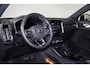 Volvo C40 Extended Range Plus 82 kWh - Panoramadak - IntelliSafe Assist & Surround - Parkeercamera achter - Verwarmde voorstoelen & stuur - Parkeersensoren voor & achter - Draadloze tel. lader - High Performance audio - Warmtepomp - Extra getint glas - Elektr. inklapbare trekhaak - 19' LMV