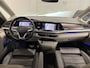 Volkswagen Multivan 8X OP VOORRAAD, GROOTSTE VOORRAAD VAN NL BIJ PPW AUTO'S TE DORDRECHT PANO/SOH 92%/HEAD-UP/H&K/MASSAGE+VENTILATIE/VOL-LEER/360CAMERA/ELECTR.SCHUIFDEUREN/IQ-LIGHT/ACC/ADAPTIVE-ONDERSTEL/TWO-TONE COLOUR/VOLLEDIG VW DEALER HISTORIE