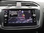 Volkswagen Tiguan 1.5 TSI ACT Highline Business R 150PK DSG R-line, Pano-Schuifdak, Trekhaak, Virtual Pedal, Head-Up Display, Achteruitrijcamera, Stoelverwarming, Keyless, 19" LM Velgen