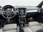 Volvo XC40 B4 Plus Dark | 18" | Trekhaak | Elektr. verst. Stoelen | Harman Kardon | Adaptieve Cruise | BLIS | Stoel/Stuurverwarming | Parkeercamera