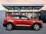 Volvo XC40 B4 Plus Dark | 18" | Trekhaak | Elektr. verst. Stoelen | Harman Kardon | Adaptieve Cruise | BLIS | Stoel/Stuurverwarming | Parkeercamera