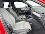 Volvo XC40 B4 Plus Dark | 18" | Trekhaak | Elektr. verst. Stoelen | Harman Kardon | Adaptieve Cruise | BLIS | Stoel/Stuurverwarming | Parkeercamera