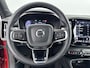 Volvo XC40 B4 Plus Dark | 18" | Trekhaak | Elektr. verst. Stoelen | Harman Kardon | Adaptieve Cruise | BLIS | Stoel/Stuurverwarming | Parkeercamera