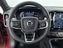 Volvo XC40 B4 Plus Dark | 18" | Trekhaak | Elektr. verst. Stoelen | Harman Kardon | Adaptieve Cruise | BLIS | Stoel/Stuurverwarming | Parkeercamera