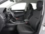 Skoda Karoq 1.5 TSI Business Edition | Carplay | Navigatie | Parkeerhulp | Climate control | DAB | Cruise control | Bluetooth