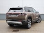 Jeep Compass First Edition 74 kWh | Pano Dak | LM Velgen Zwart dak | Donker getint glas | PDC V - A | Luxe Audio |