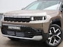Jeep Compass First Edition 74 kWh | Pano Dak | LM Velgen Zwart dak | Donker getint glas | PDC V - A | Luxe Audio |