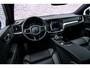 Volvo V60 T6 Plug-in hybrid AWD Ultra Dark | Panoramadak | Head Up Display | Donker Glas | Sportstoelen | Power Seats | Harman Kardon |