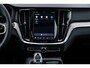 Volvo V60 T6 Plug-in hybrid AWD Ultra Dark | Panoramadak | Head Up Display | Donker Glas | Sportstoelen | Power Seats | Harman Kardon |