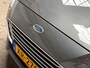 Ford Focus 1.0 EcoBoost Sport (APPLE CARPLAY, GROOT NAVI, PARKEERSENSOREN, CRUISE, SPORTSTOELEN, LM VELGEN, NIEUWSTAAT)