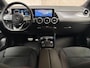Mercedes-Benz B-klasse 180 AMG Sport Automaat (GROOT NAVI, TREKHAAK, LEDER/ALCANTARA, STOELVERWARMING, WIDESCREEN, SPORTSTOELEN, 19'' LM VELGEN, NIEUWE APK, NIEUWSTAAT)