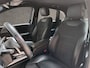 Mercedes-Benz B-klasse 180 AMG Sport Automaat (GROOT NAVI, TREKHAAK, LEDER/ALCANTARA, STOELVERWARMING, WIDESCREEN, SPORTSTOELEN, 19'' LM VELGEN, NIEUWE APK, NIEUWSTAAT)