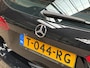 Mercedes-Benz B-klasse 180 AMG Sport Automaat (GROOT NAVI, TREKHAAK, LEDER/ALCANTARA, STOELVERWARMING, WIDESCREEN, SPORTSTOELEN, 19'' LM VELGEN, NIEUWE APK, NIEUWSTAAT)